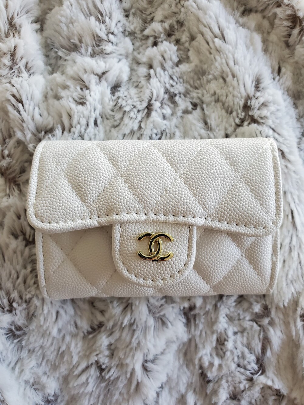 White Quilted Leather Chain Crossbody Wallet Mini Handbag Luxury Designer Style - Picture 5 of 9